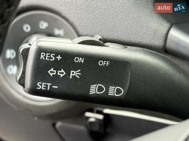 Черный Шкода Октавия, объемом двигателя 2 л и пробегом 196 тыс. км за 7850 $, фото 51 на Automoto.ua