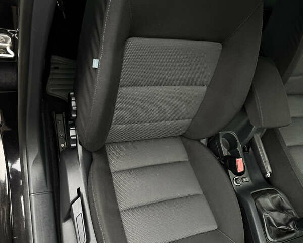 Черный Шкода Октавия, объемом двигателя 1.6 л и пробегом 210 тыс. км за 6450 $, фото 22 на Automoto.ua