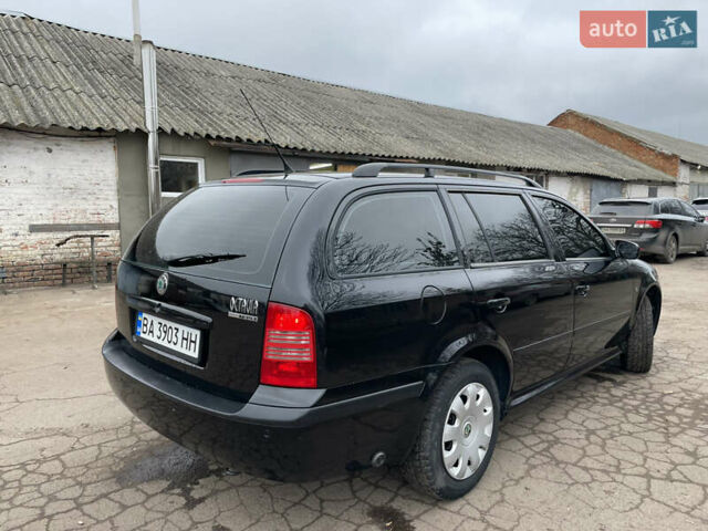 Черный Шкода Октавия, объемом двигателя 1.6 л и пробегом 260 тыс. км за 6100 $, фото 3 на Automoto.ua