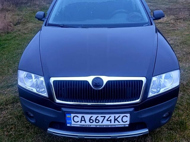 Черный Шкода Октавия, объемом двигателя 2 л и пробегом 315 тыс. км за 6200 $, фото 3 на Automoto.ua