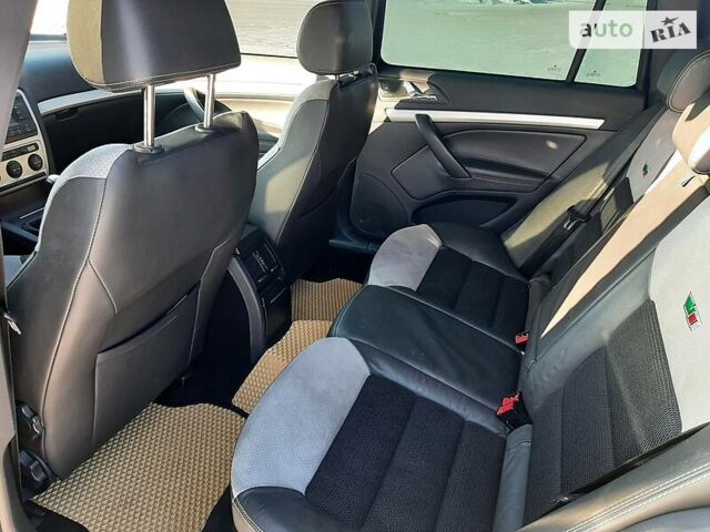 Черный Шкода Октавия, объемом двигателя 2 л и пробегом 452 тыс. км за 6300 $, фото 7 на Automoto.ua