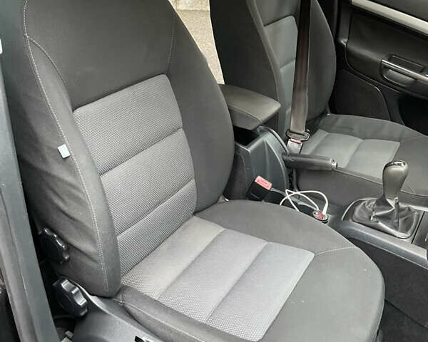 Черный Шкода Октавия, объемом двигателя 1.8 л и пробегом 189 тыс. км за 6700 $, фото 18 на Automoto.ua