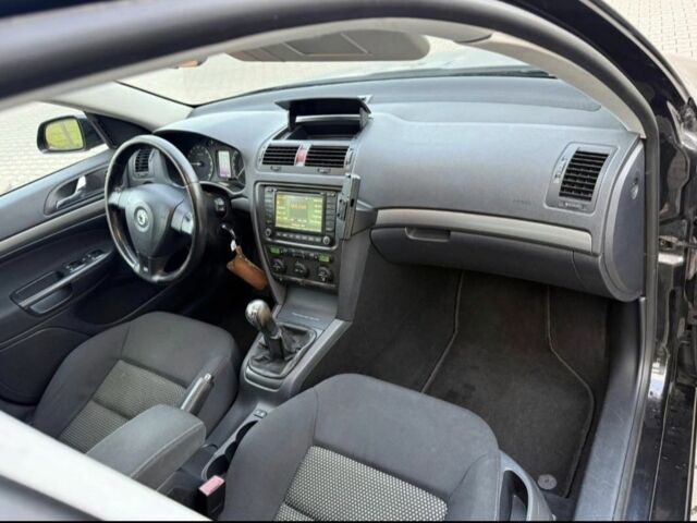 Черный Шкода Октавия, объемом двигателя 1.9 л и пробегом 188 тыс. км за 2951 $, фото 4 на Automoto.ua