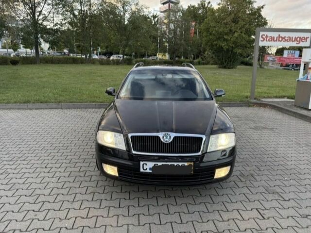Черный Шкода Октавия, объемом двигателя 1.9 л и пробегом 188 тыс. км за 2951 $, фото 1 на Automoto.ua