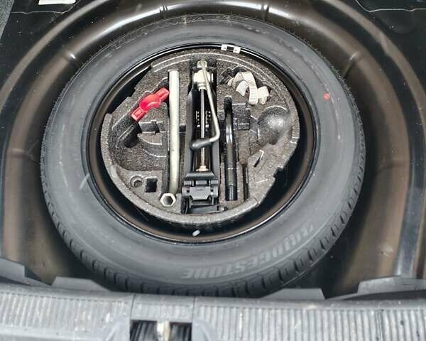 Черный Шкода Октавия, объемом двигателя 2 л и пробегом 359 тыс. км за 6050 $, фото 7 на Automoto.ua