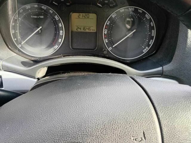 Черный Шкода Октавия, объемом двигателя 1.6 л и пробегом 241 тыс. км за 6100 $, фото 14 на Automoto.ua