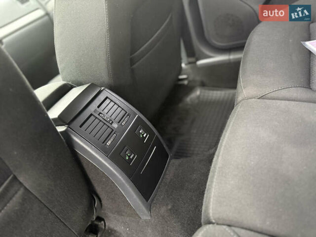 Чорний Шкода Октавія, об'ємом двигуна 1.6 л та пробігом 208 тис. км за 7850 $, фото 10 на Automoto.ua