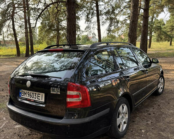 Черный Шкода Октавия, объемом двигателя 1.6 л и пробегом 244 тыс. км за 6400 $, фото 3 на Automoto.ua