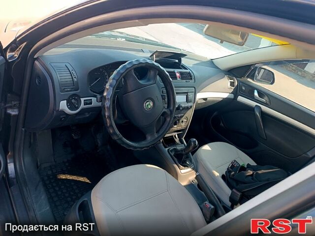 Чорний Шкода Октавія, об'ємом двигуна 16 л та пробігом 240 тис. км за 5500 $, фото 9 на Automoto.ua