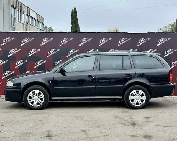 Черный Шкода Октавия, объемом двигателя 1.6 л и пробегом 198 тыс. км за 6300 $, фото 4 на Automoto.ua