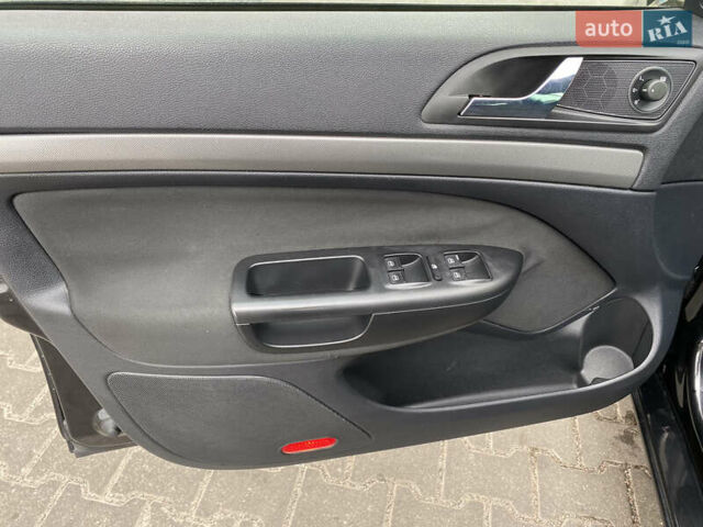 Черный Шкода Октавия, объемом двигателя 1.8 л и пробегом 267 тыс. км за 6900 $, фото 30 на Automoto.ua