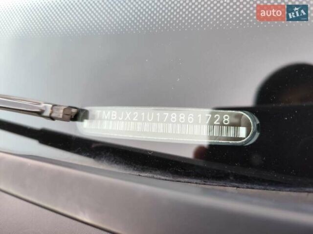 Черный Шкода Октавия, объемом двигателя 1.6 л и пробегом 183 тыс. км за 6999 $, фото 78 на Automoto.ua