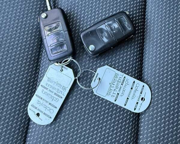 Черный Шкода Октавия, объемом двигателя 1.6 л и пробегом 243 тыс. км за 6900 $, фото 16 на Automoto.ua