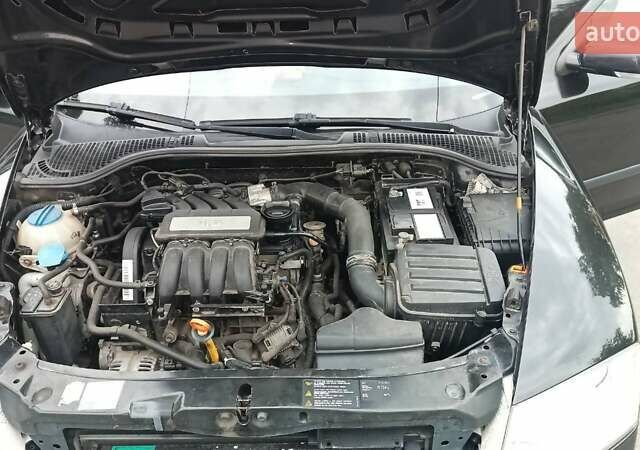 Черный Шкода Октавия, объемом двигателя 1.6 л и пробегом 285 тыс. км за 6500 $, фото 3 на Automoto.ua