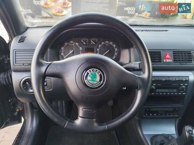 Черный Шкода Октавия, объемом двигателя 1.6 л и пробегом 183 тыс. км за 6999 $, фото 39 на Automoto.ua