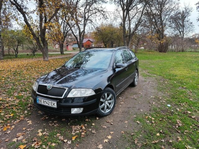 Черный Шкода Октавия, объемом двигателя 1.9 л и пробегом 312 тыс. км за 5750 $, фото 1 на Automoto.ua