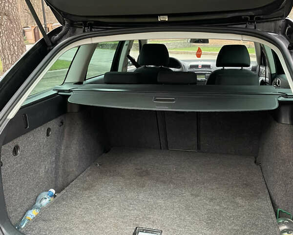 Черный Шкода Октавия, объемом двигателя 1.8 л и пробегом 189 тыс. км за 6700 $, фото 7 на Automoto.ua