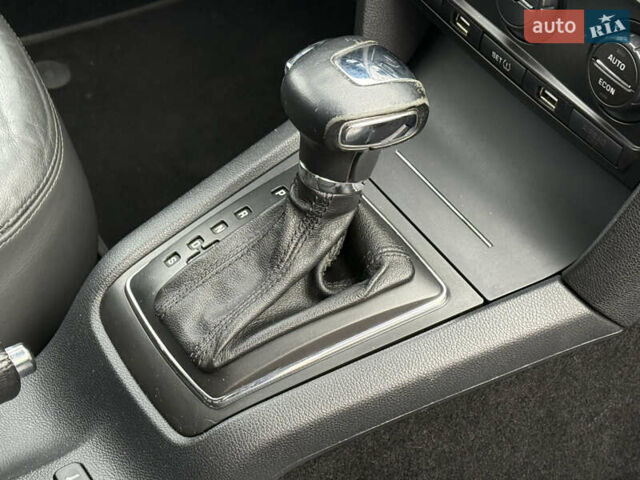 Черный Шкода Октавия, объемом двигателя 2 л и пробегом 196 тыс. км за 7850 $, фото 46 на Automoto.ua