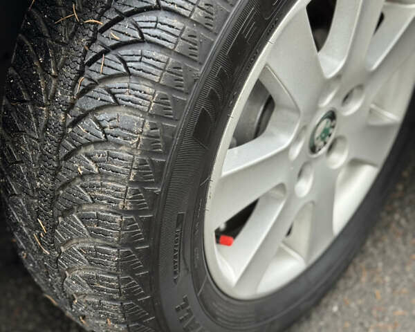 Черный Шкода Октавия, объемом двигателя 1.6 л и пробегом 210 тыс. км за 6450 $, фото 27 на Automoto.ua