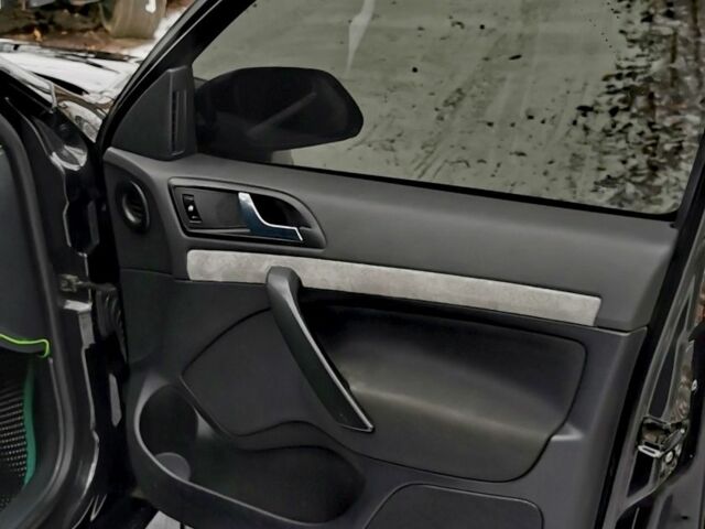 Черный Шкода Октавия, объемом двигателя 2 л и пробегом 456 тыс. км за 7000 $, фото 13 на Automoto.ua