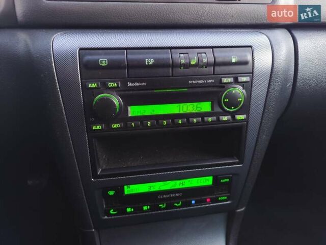 Черный Шкода Октавия, объемом двигателя 1.6 л и пробегом 183 тыс. км за 6999 $, фото 43 на Automoto.ua
