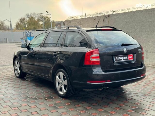 Черный Шкода Октавия, объемом двигателя 1.8 л и пробегом 252 тыс. км за 5990 $, фото 4 на Automoto.ua