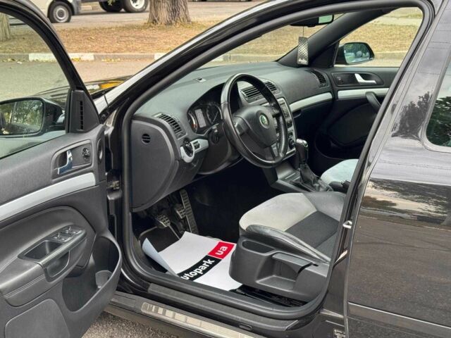 Черный Шкода Октавия, объемом двигателя 2 л и пробегом 250 тыс. км за 6990 $, фото 10 на Automoto.ua