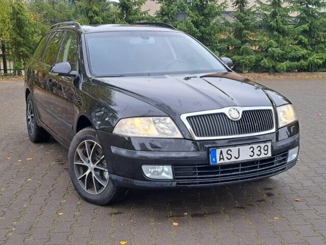 Черный Шкода Октавия, объемом двигателя 2 л и пробегом 215 тыс. км за 1750 $, фото 3 на Automoto.ua