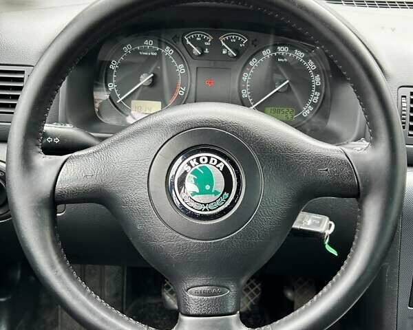 Черный Шкода Октавия, объемом двигателя 1.6 л и пробегом 198 тыс. км за 6300 $, фото 16 на Automoto.ua