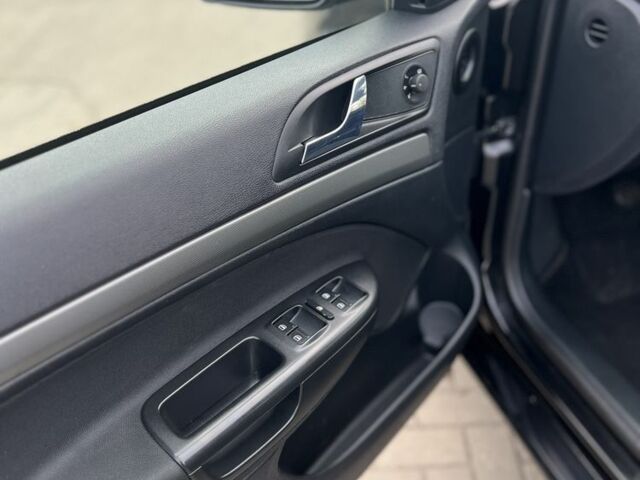 Чорний Шкода Октавія, об'ємом двигуна 1.6 л та пробігом 221 тис. км за 6100 $, фото 7 на Automoto.ua