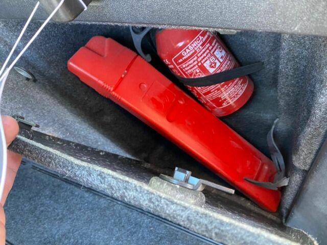 Черный Шкода Октавия, объемом двигателя 1.9 л и пробегом 333 тыс. км за 3300 $, фото 18 на Automoto.ua