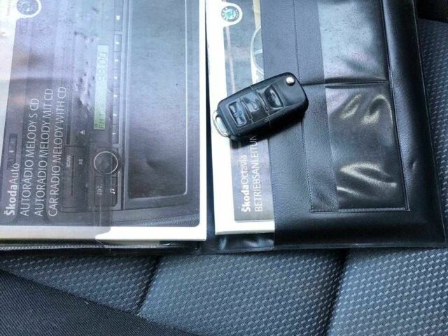 Черный Шкода Октавия, объемом двигателя 1.6 л и пробегом 230 тыс. км за 6800 $, фото 12 на Automoto.ua