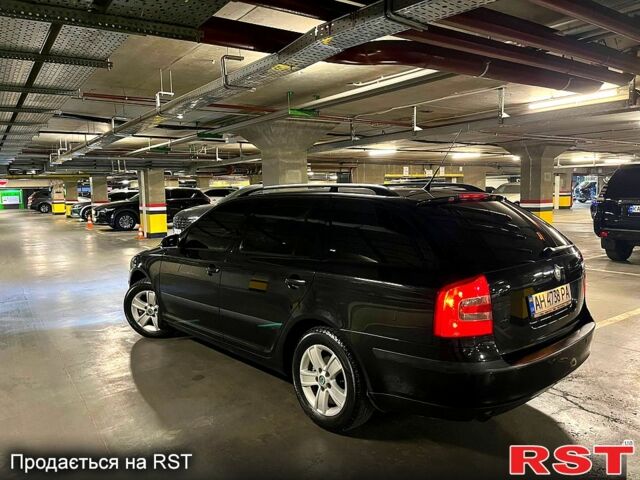 Черный Шкода Октавия, объемом двигателя 1.6 л и пробегом 197 тыс. км за 4000 $, фото 5 на Automoto.ua