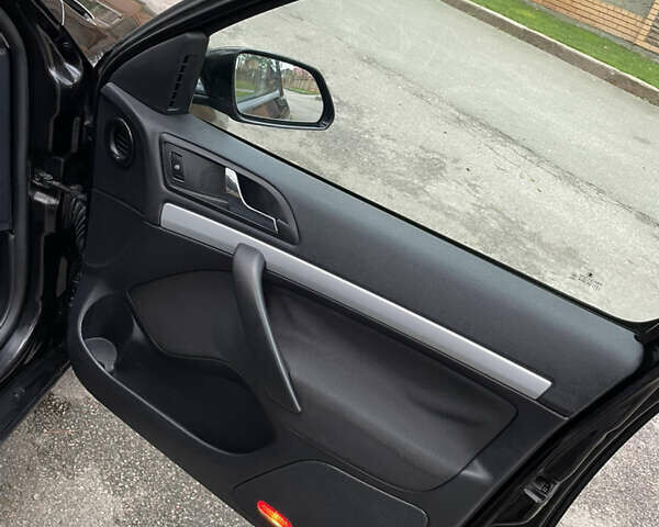 Черный Шкода Октавия, объемом двигателя 1.8 л и пробегом 189 тыс. км за 6700 $, фото 13 на Automoto.ua