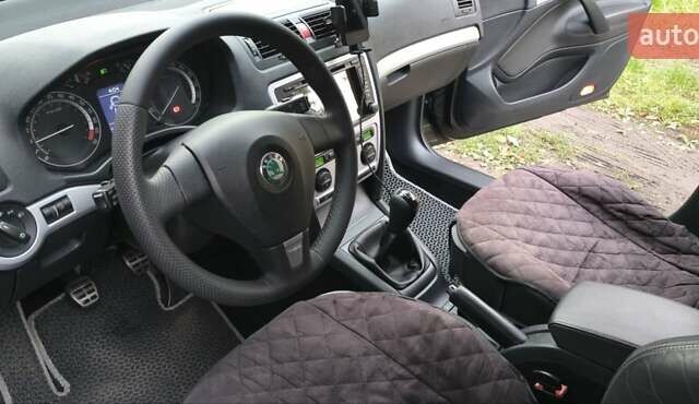Черный Шкода Октавия, объемом двигателя 1.98 л и пробегом 265 тыс. км за 8600 $, фото 2 на Automoto.ua