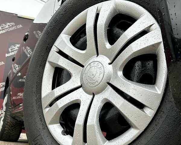 Чорний Шкода Октавія, об'ємом двигуна 1.6 л та пробігом 198 тис. км за 5900 $, фото 6 на Automoto.ua