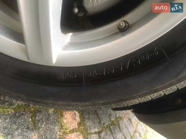 Черный Шкода Октавия, объемом двигателя 1.6 л и пробегом 223 тыс. км за 6300 $, фото 5 на Automoto.ua