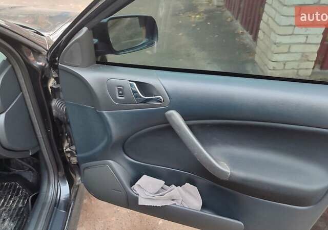 Черный Шкода Октавия, объемом двигателя 1.6 л и пробегом 200 тыс. км за 5500 $, фото 4 на Automoto.ua