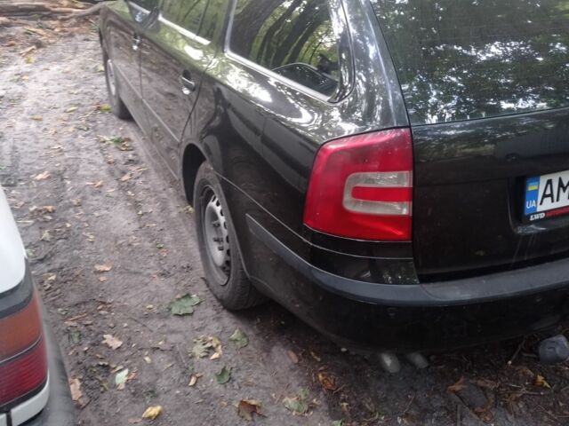 Чорний Шкода Октавія, об'ємом двигуна 2 л та пробігом 430 тис. км за 6000 $, фото 1 на Automoto.ua