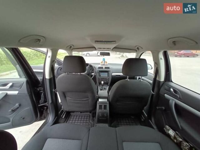 Черный Шкода Октавия, объемом двигателя 1.6 л и пробегом 285 тыс. км за 6500 $, фото 7 на Automoto.ua