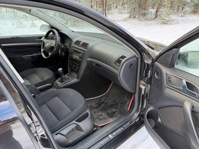 Чорний Шкода Октавія, об'ємом двигуна 1.9 л та пробігом 235 тис. км за 5650 $, фото 10 на Automoto.ua