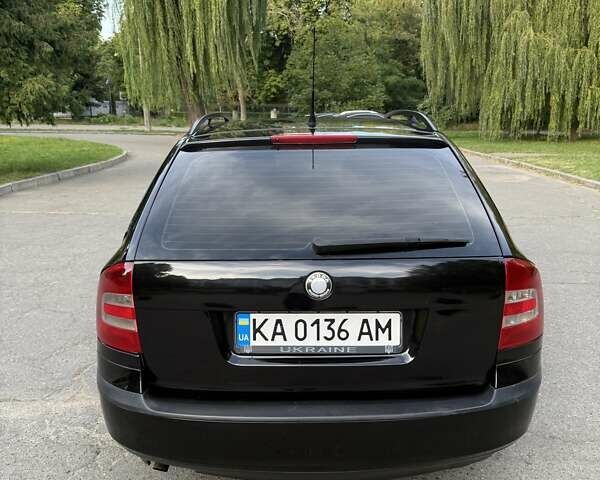 Черный Шкода Октавия, объемом двигателя 1.6 л и пробегом 243 тыс. км за 6900 $, фото 5 на Automoto.ua