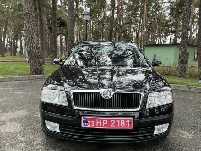 Черный Шкода Октавия, объемом двигателя 1.8 л и пробегом 189 тыс. км за 6400 $, фото 2 на Automoto.ua