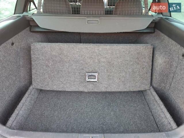 Черный Шкода Октавия, объемом двигателя 1.6 л и пробегом 183 тыс. км за 6999 $, фото 64 на Automoto.ua