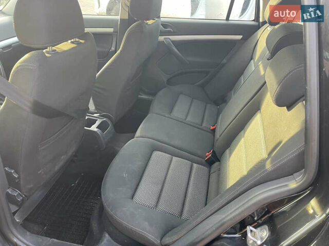 Чорний Шкода Октавія, об'ємом двигуна 1.6 л та пробігом 200 тис. км за 5300 $, фото 8 на Automoto.ua