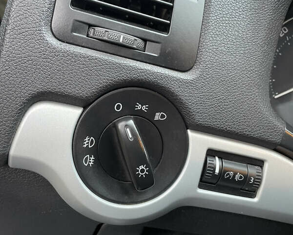 Черный Шкода Октавия, объемом двигателя 1.8 л и пробегом 189 тыс. км за 6700 $, фото 22 на Automoto.ua