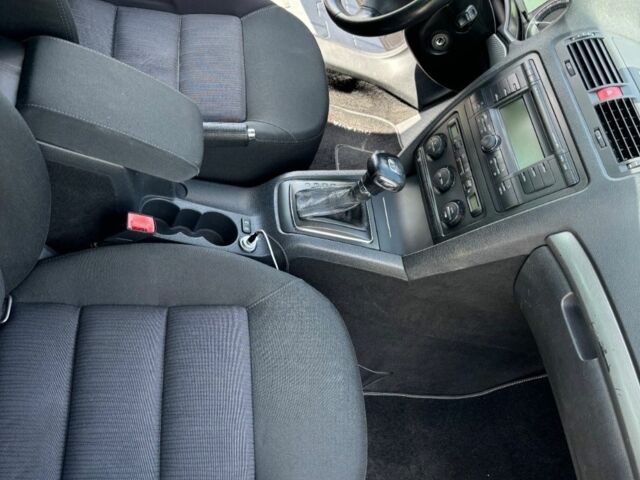 Черный Шкода Октавия, объемом двигателя 2 л и пробегом 215 тыс. км за 1750 $, фото 8 на Automoto.ua