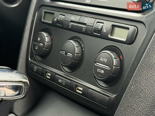 Черный Шкода Октавия, объемом двигателя 2 л и пробегом 196 тыс. км за 7850 $, фото 45 на Automoto.ua