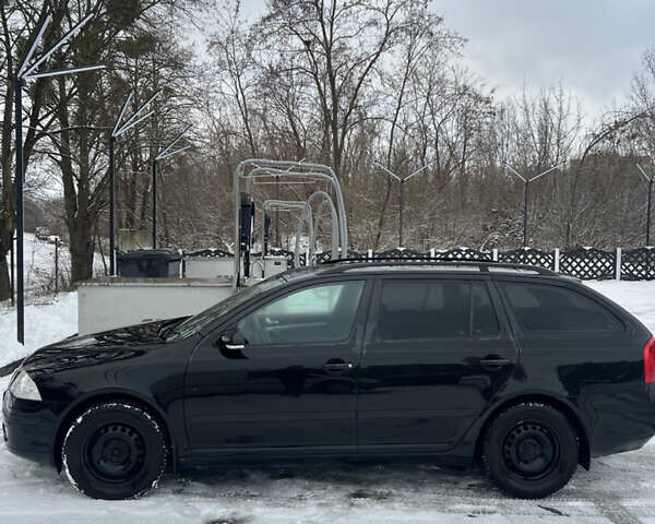 Черный Шкода Октавия, объемом двигателя 1.6 л и пробегом 251 тыс. км за 6800 $, фото 1 на Automoto.ua