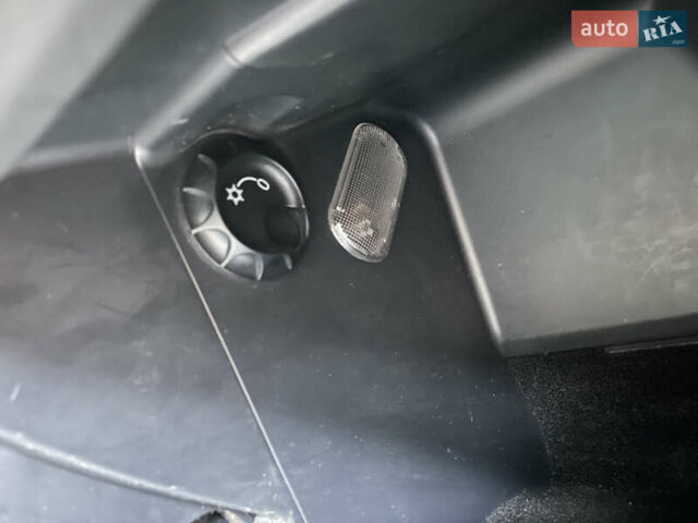 Черный Шкода Октавия, объемом двигателя 1.8 л и пробегом 189 тыс. км за 6700 $, фото 17 на Automoto.ua